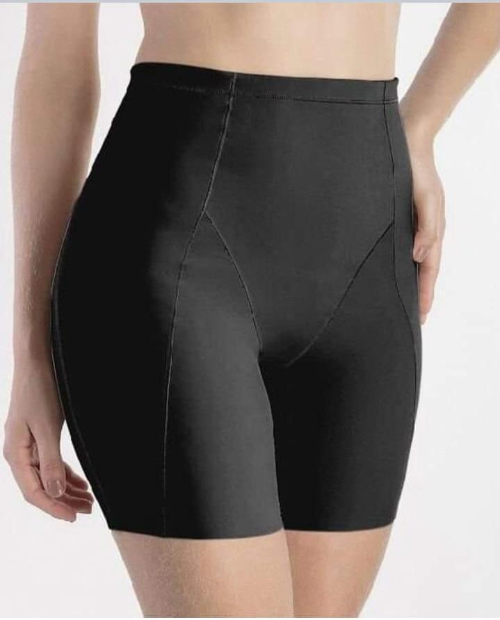 Bermuda modeladora, lycra transversal en el abdomen y compresión en pantalón de montar