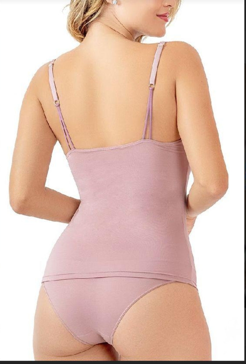 Camiseta en Modal con Breteles Regulables.