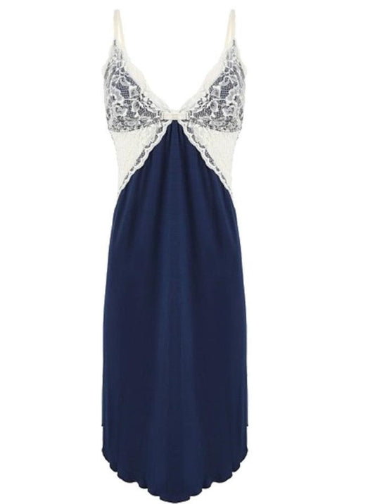 Camision modelo Maiara marino con encaje.