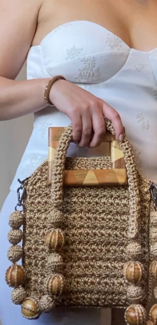 Carteras de lujo en hilo de seda de algodón, asas de madera. Únicas